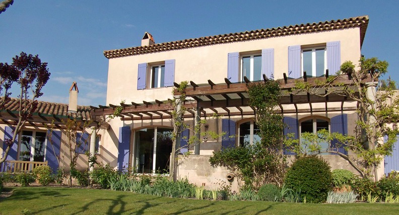 Villa in the Pont-Royal Golf secure domaine